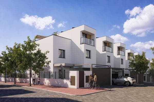 Chalet adosado en Calle Sagitario, 9013, Sur, Móstoles photo 1
