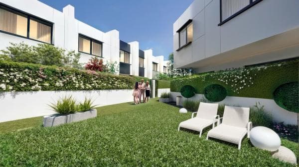 Chalet pareado en Calle Belgica, 2, Altos del Olivar - El Caracol, Valdemoro photo 1