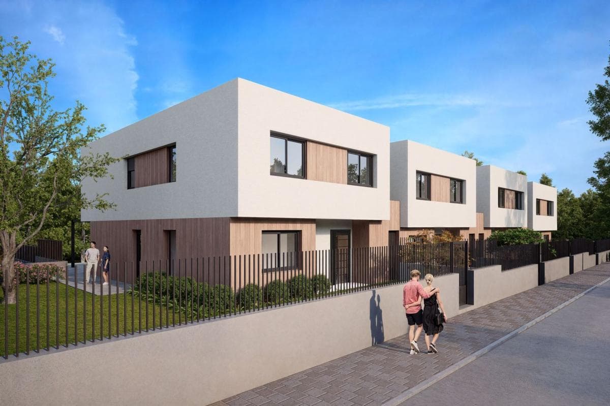 Properties for sale and rent in Spain photo 4