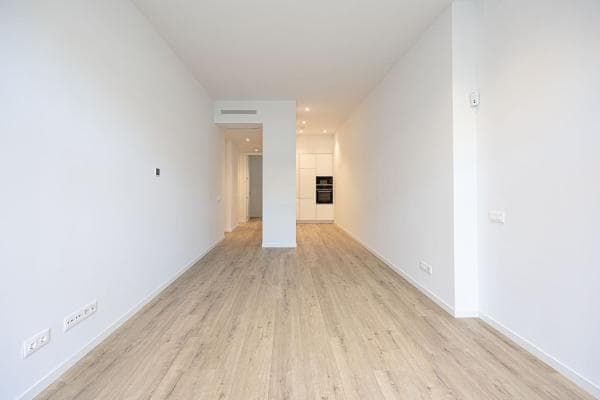 Venta de piso en Piso en Calle Sardenya, 350, La Sagrada Família, Barcelona, Barcelona
thumbnail 1