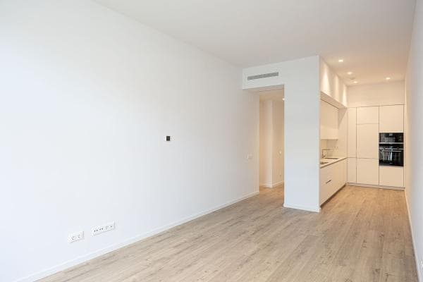 Venta de piso en Piso en Calle Sardenya, 350, La Sagrada Família, Barcelona, Barcelona
thumbnail 2