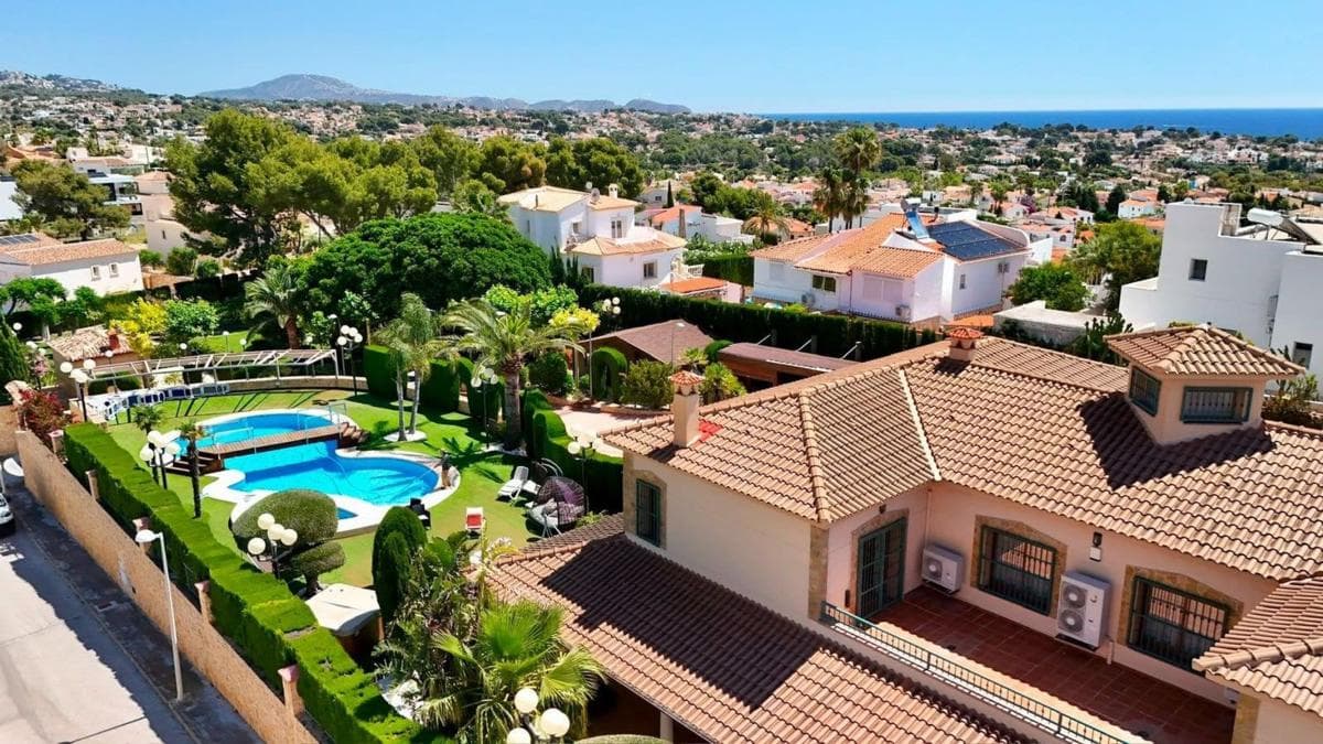 Properties for sale and rent in Spain photo 4