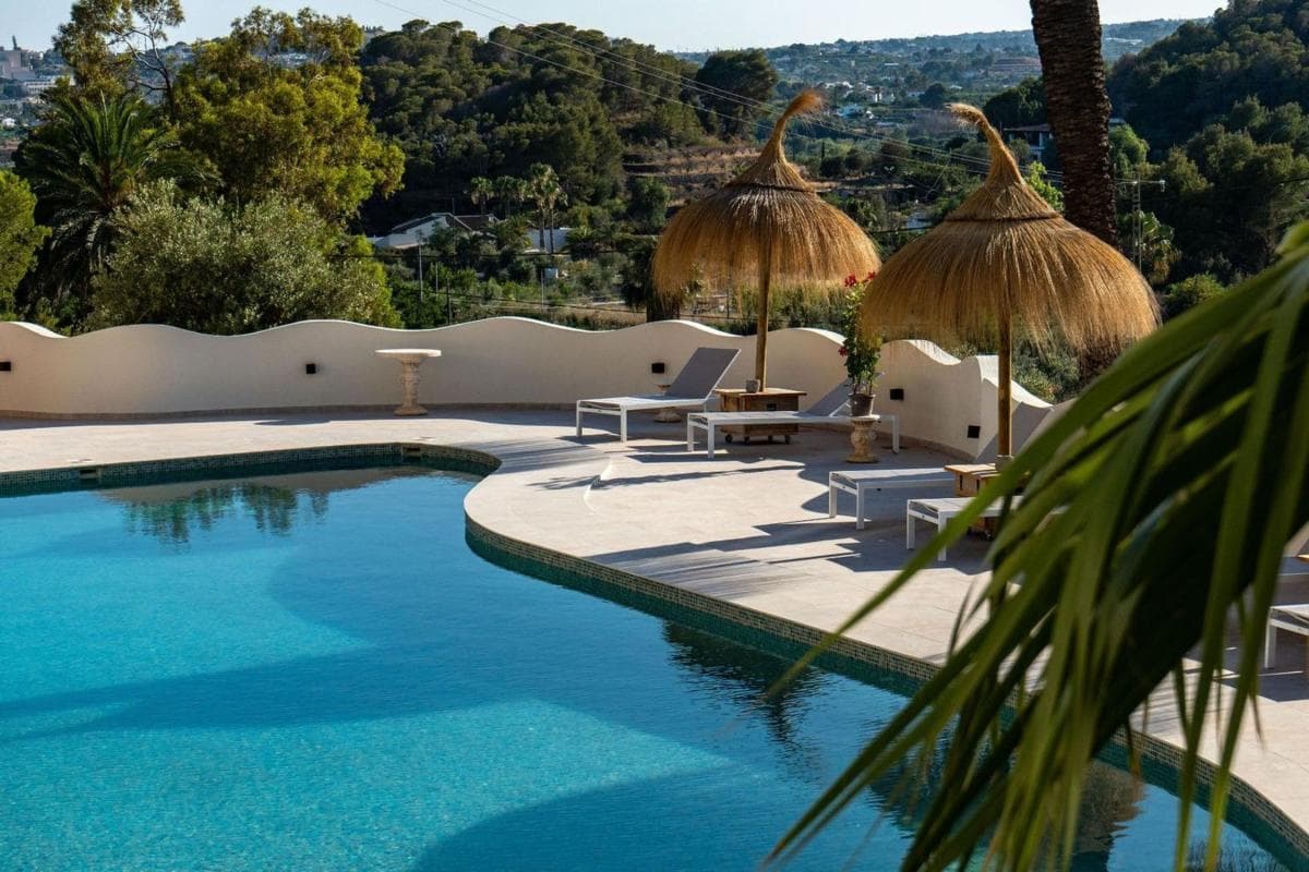 Properties for sale and rent in Spain photo 3