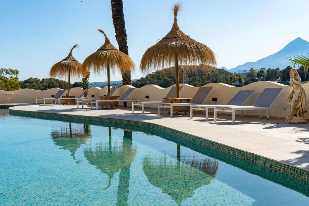 Properties for sale and rent in Spain photo 4