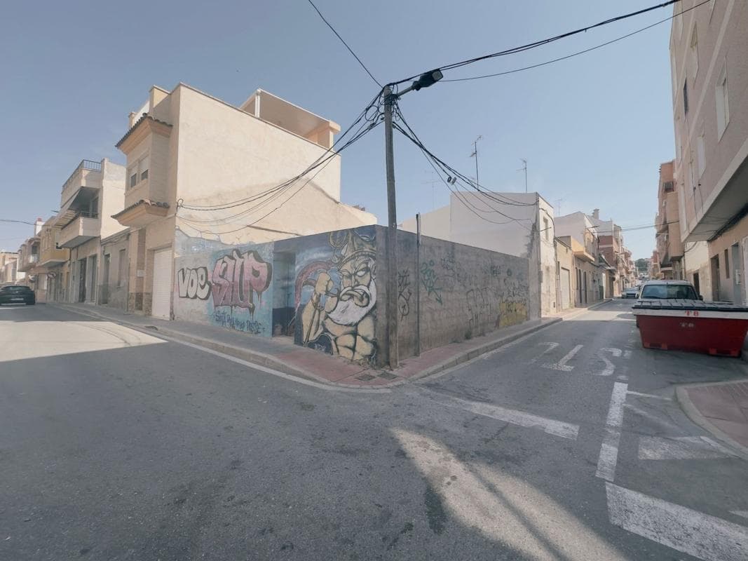 Terreno en venta en Santa Pola, Alicante photo 2