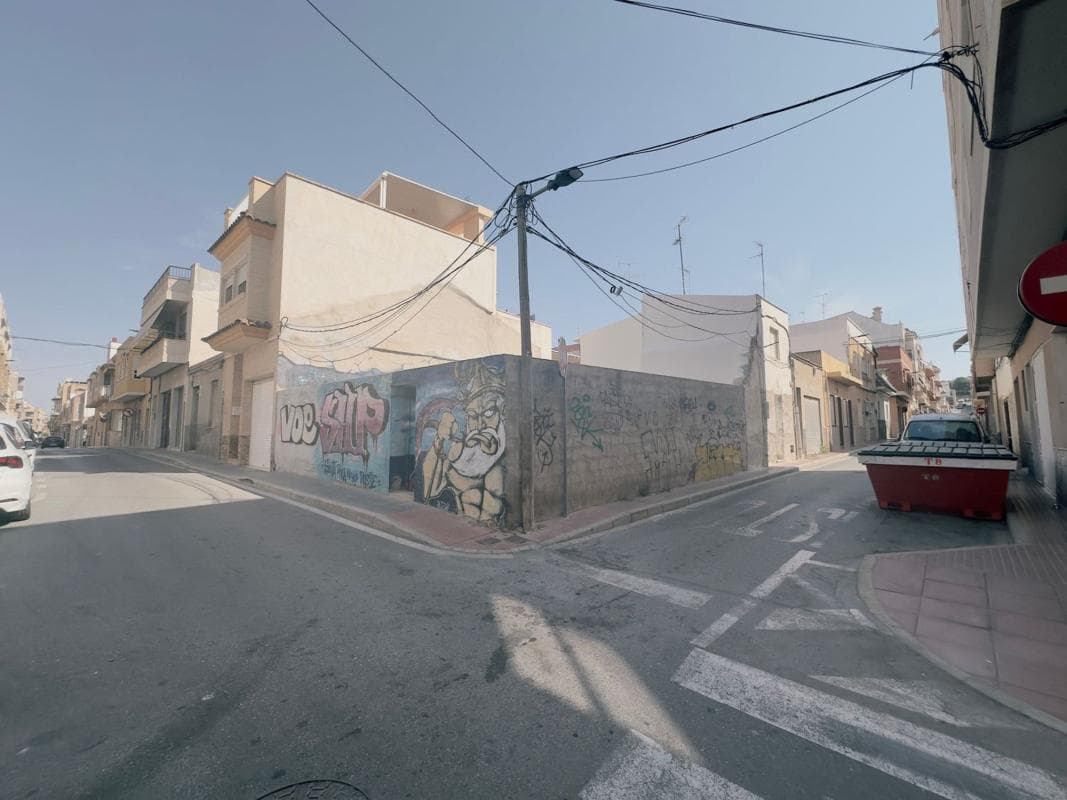 Terreno en venta en Santa Pola, Alicante photo 3