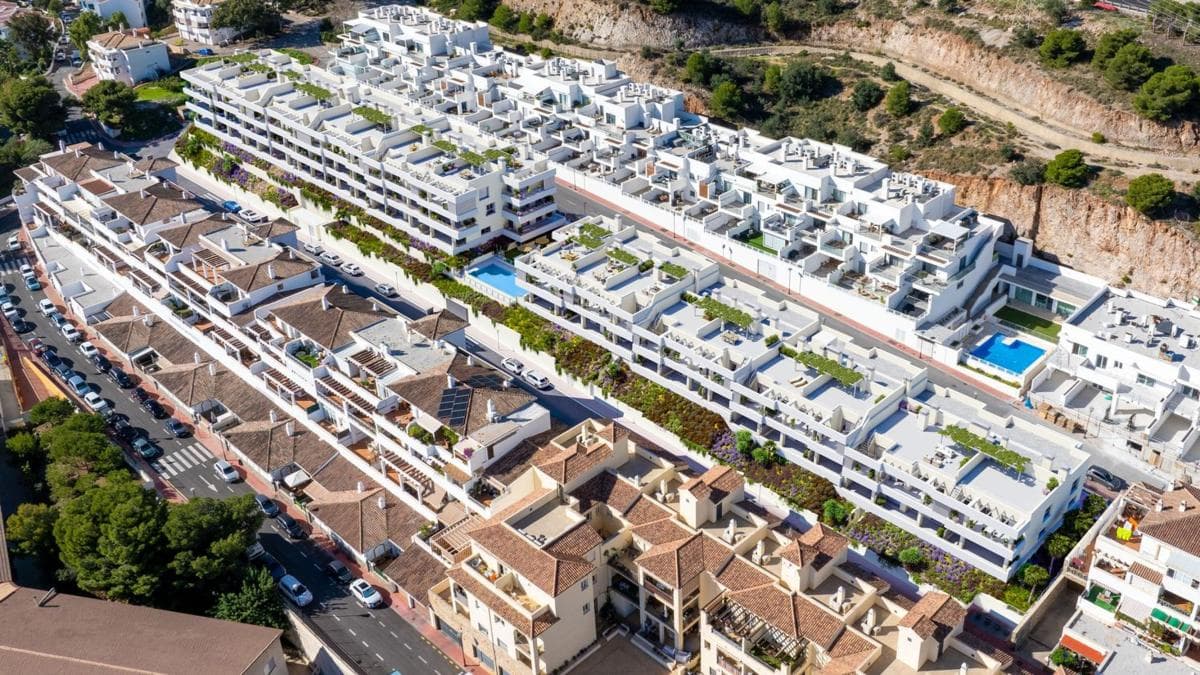 Продажа квартиры на Piso en Calle Menta s/n, Rancho Domingo - La Hacienda, Benalmádena, Бенальмадена
photo 4