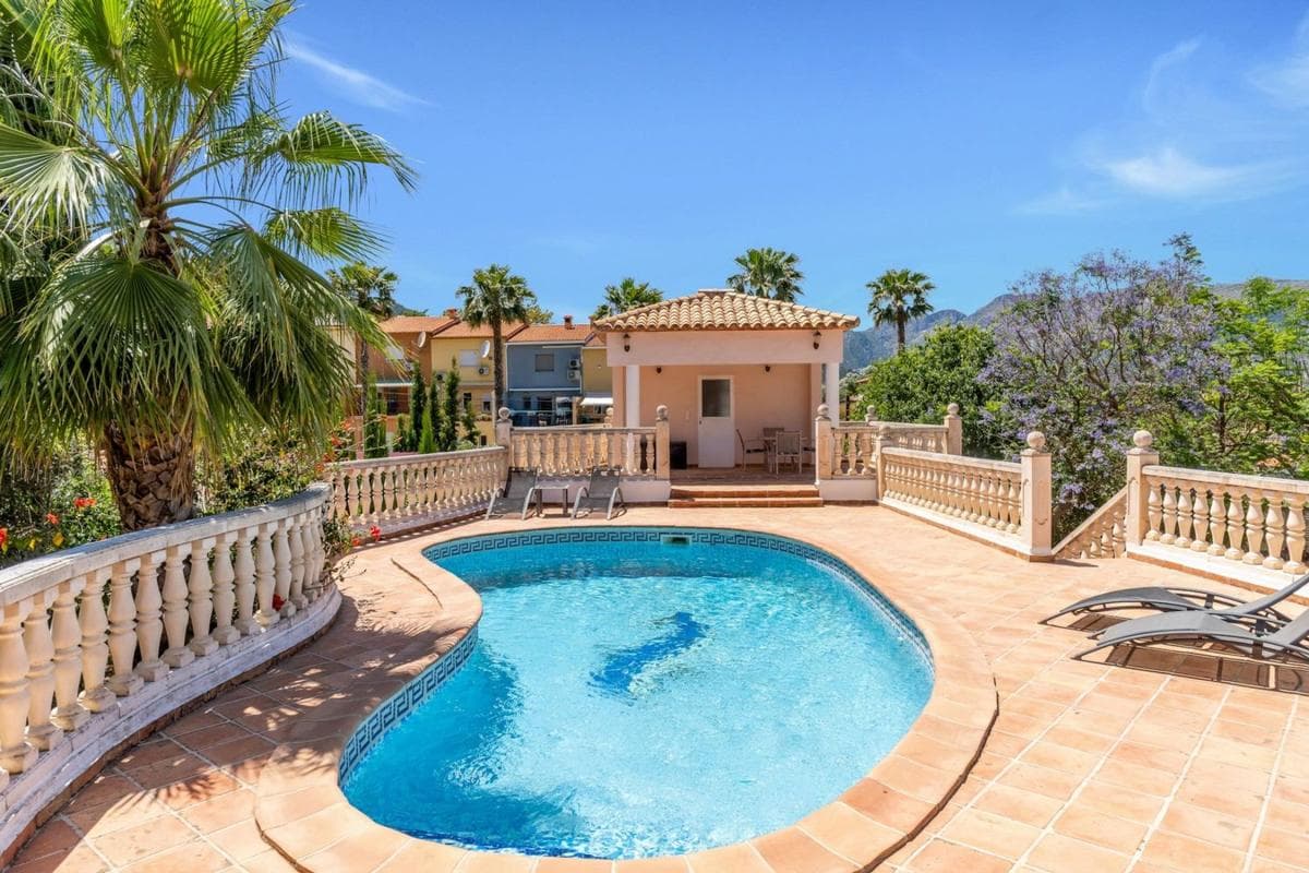 Venta de chalet independiente en Casa o chalet en Calle Llebeig, 6, Bulevar - Puerta Mítica, La Villajoyosa / Vila Joiosa, La Villajoyosa / Vila Joiosa
photo 2