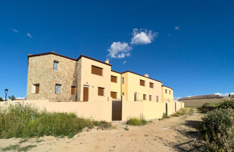 Chalet adosado en venta en calle Norte , 29