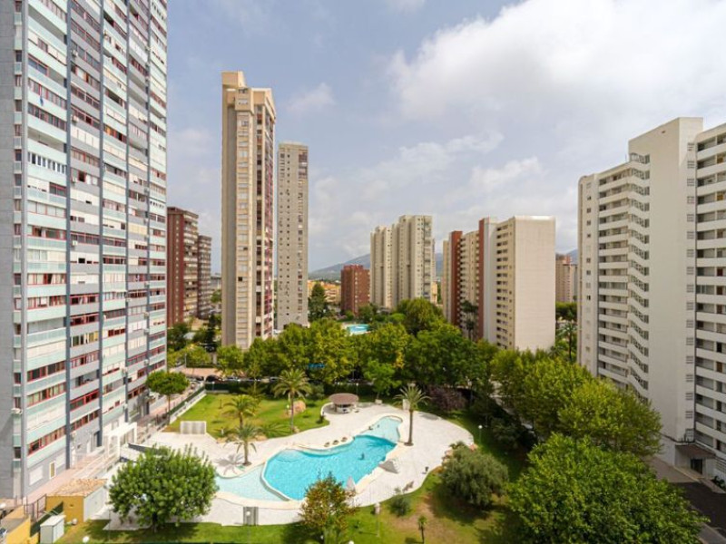 Apartamentos en Venta en Urb. Av Portugal - Complejo Playmon Fiesta -, Benidorm