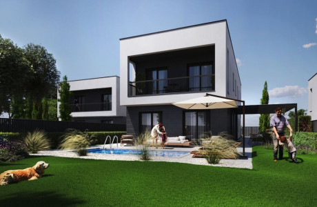 Chalet pareado en venta en calle Tarragona, 24