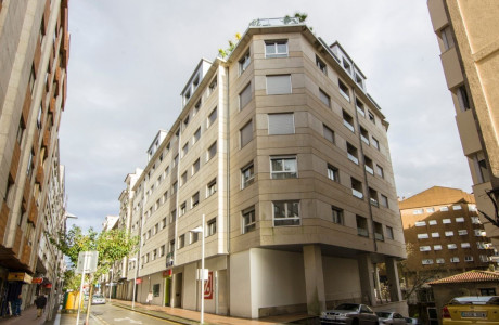 Piso en venta en calle Rosalia de Castro, 15