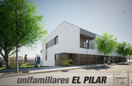 Chalet adosado en venta en calle Pilar, 37