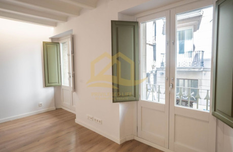 Piso en venta en calle Carme, 23