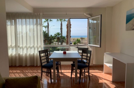 Piso en venta en Calle Islas Canarias, 295