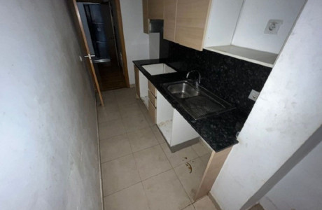 Piso en venta en Carrer Caserna, 9