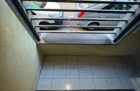 Piso en venta en Carrer Caserna, 9