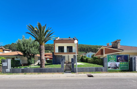 Casa o chalet independiente en venta en riera Corbeta Este, 18