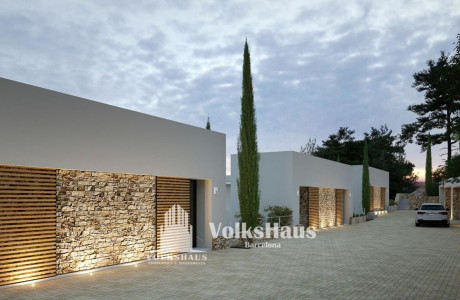 Chalet adosado en venta en Begur