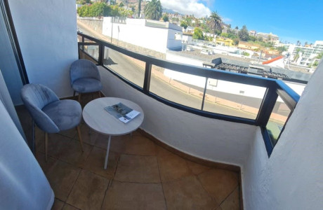 Piso en venta en calle Isla de la Gomera, 3