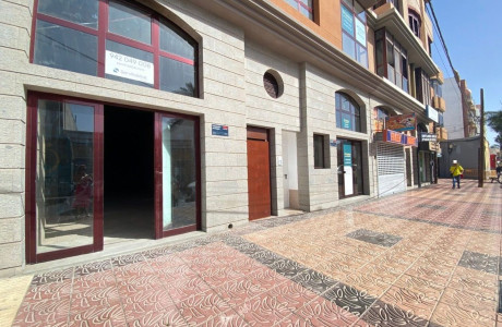 Local en venta en Calle Benartemi s/n