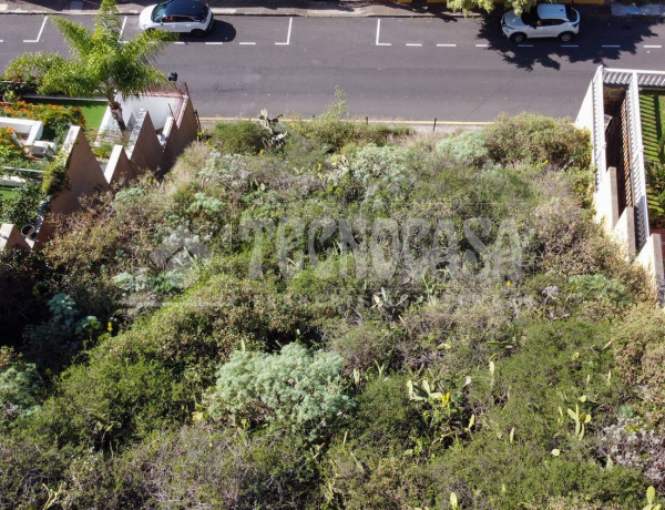 Terreno en venta en calle Laurisilva