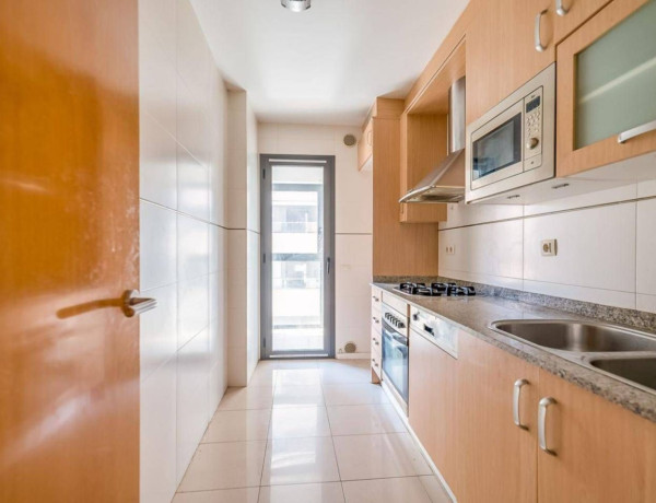 Piso en venta en calle de Josep Carner