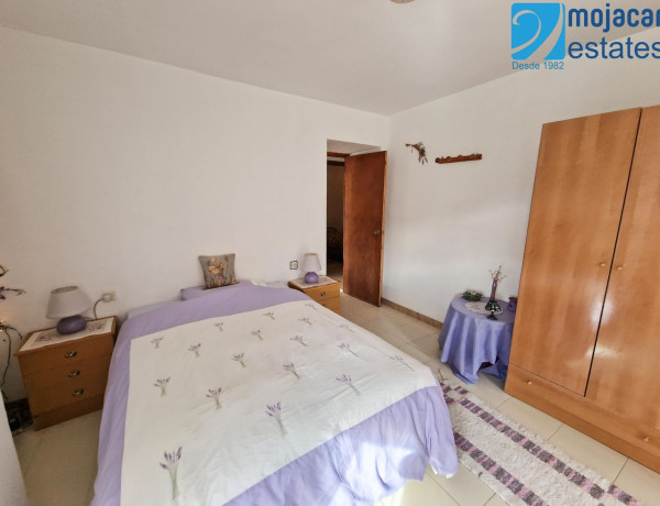 Chalet pareado en venta en calle Santa Maria, 6