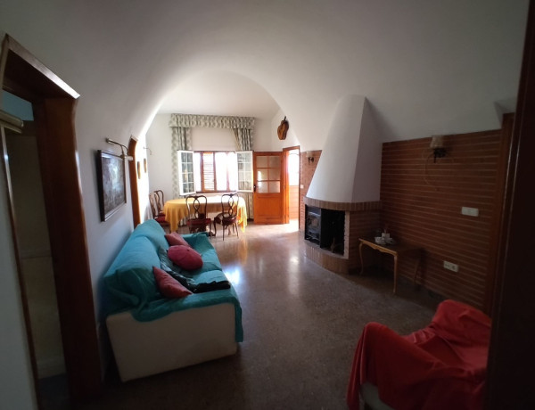 Chalet adosado en venta en calle Formigó, 14