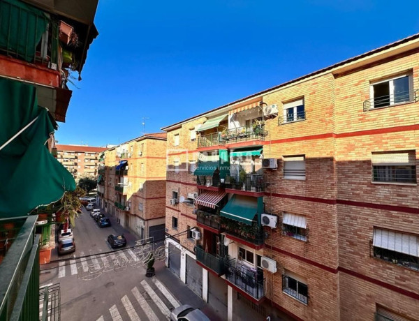 Piso en venta en calle Neptuno