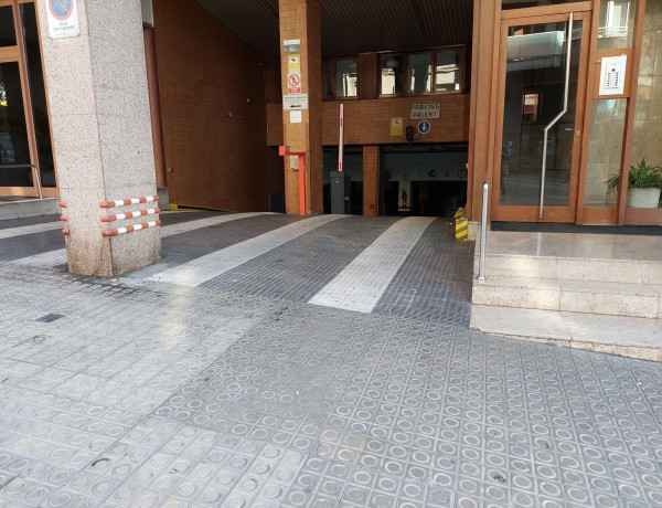 Garaje en venta en paseo Pere III, 51