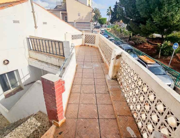 Chalet adosado en venta en avenida de Andalucia