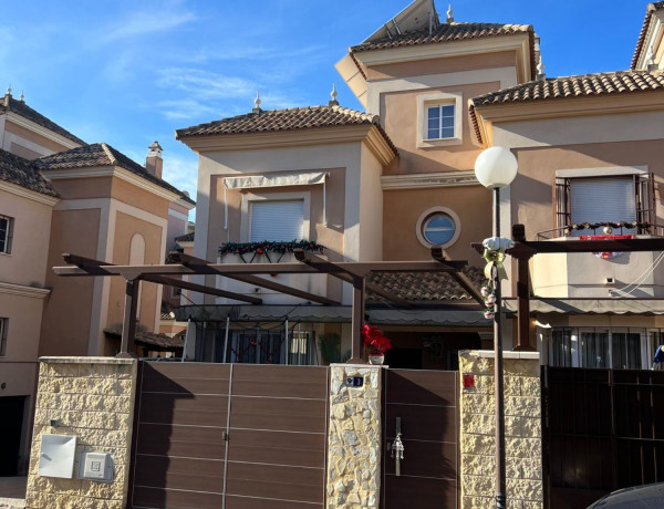 Chalet adosado en venta en pasaje Cardenio