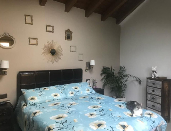 Casa de pueblo en venta en calle Salceda, 10