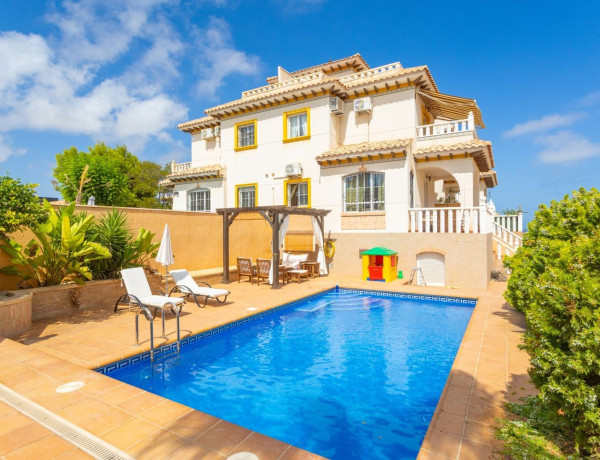 Chalet adosado en venta en avenida de Montezenia s/n