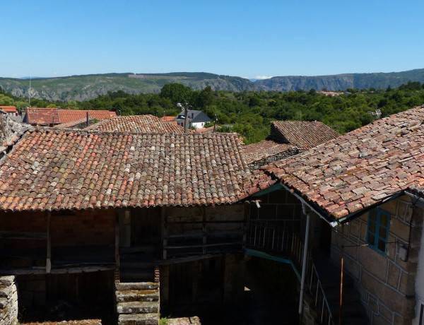 Casa de pueblo en venta en Lugar Loureiro, 109