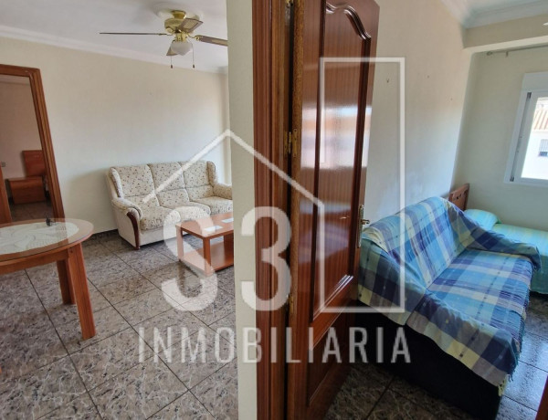 Piso en venta en avenida Vivar Téllez, 79