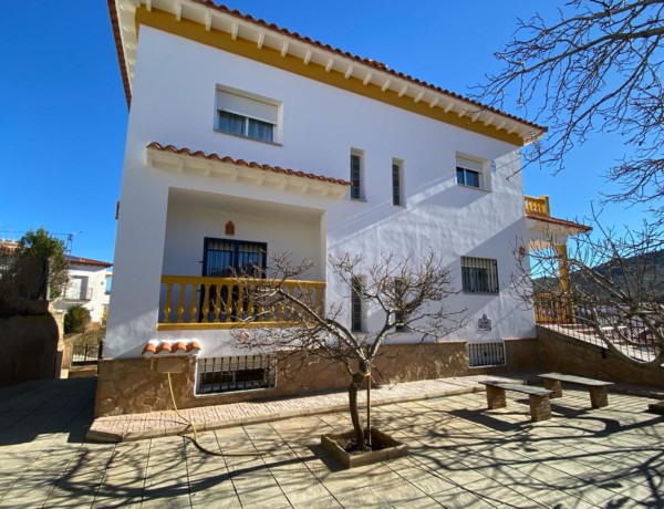 Casa o chalet independiente en venta en calle Jazmines