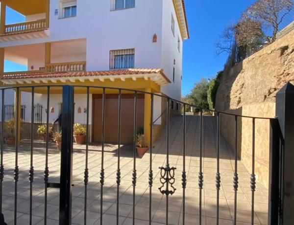 Casa o chalet independiente en venta en calle Jazmines