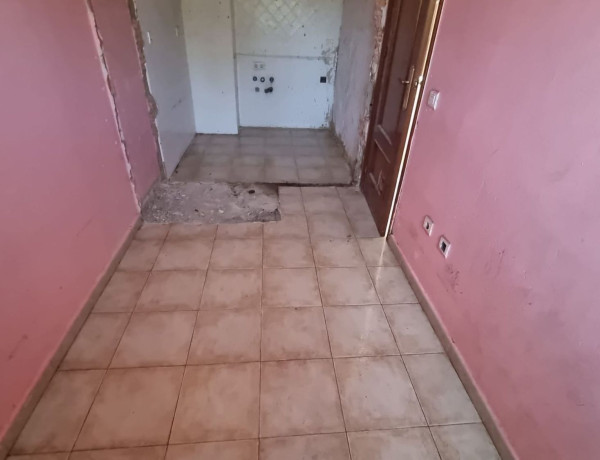 Piso en venta en calle Violeta, 2