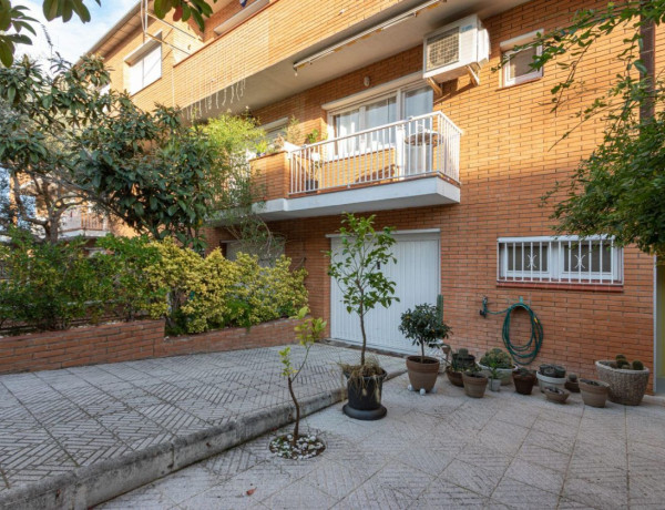 Chalet adosado en venta en calle Antoni Xirau, 15