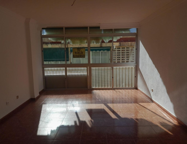 Piso en venta en calle Aguilar y Cano, 5