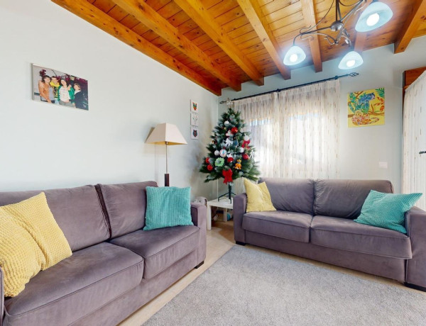 Chalet adosado en venta en Barrio San Justo