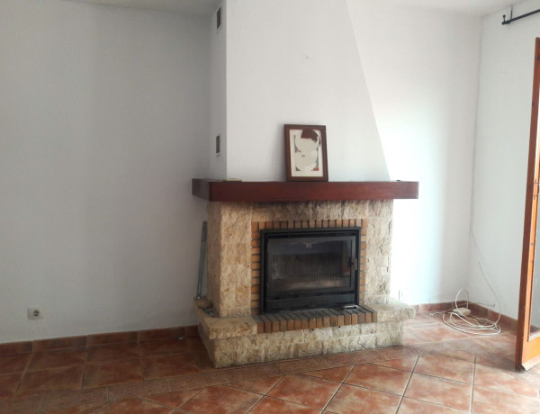 Chalet adosado en venta en La Nucia Pueblo