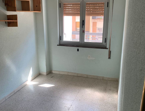 Piso en venta en plaza Trujillo, 18