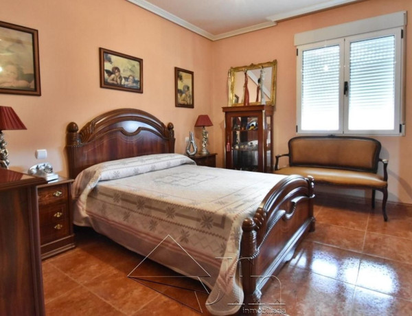 Casa o chalet independiente en venta en calle Salida