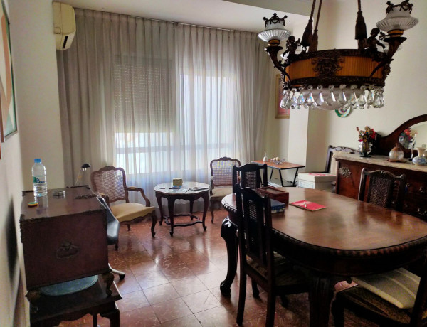 Piso en venta en calle de l'Almirall Cadarso, 23