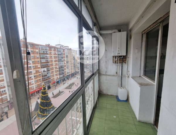 Piso en venta en calle Francisco Grandmontagne