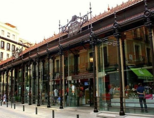 Edificio de uso mixto en venta en calle de Atocha