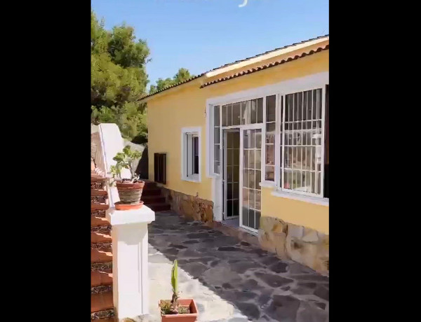 Casa o chalet independiente en venta en calle Violeta, 35